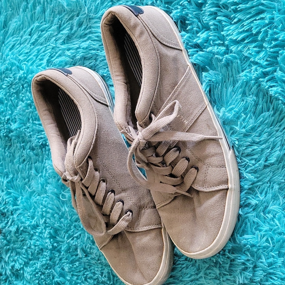 Tommy Hilfiger sneakers